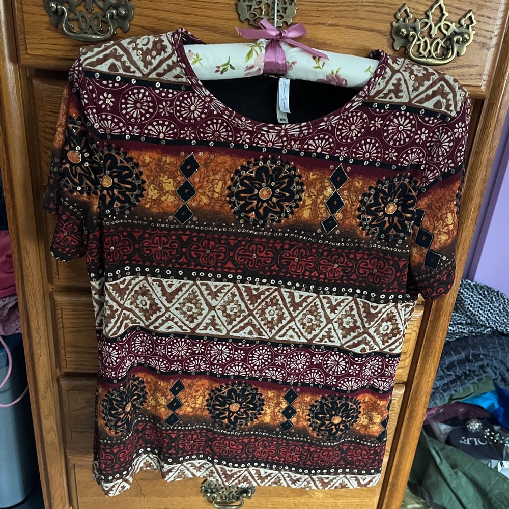 White Stag, beautiful top, like new condition!